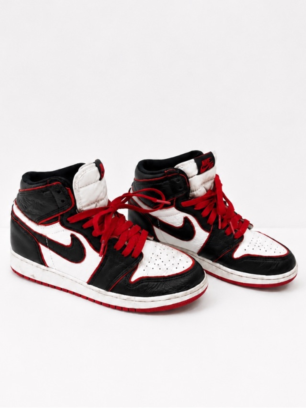 Nike Air Jordan 1 Mid Black White Red High Top Sneakers Youth 4.5Y